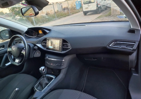 Peugeot 308 cena 21700 przebieg: 212995, rok produkcji 2014 z Czerwieńsk małe 352